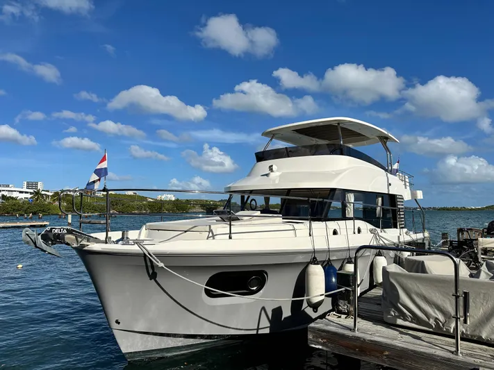 Warawara Yacht Photos Pics 