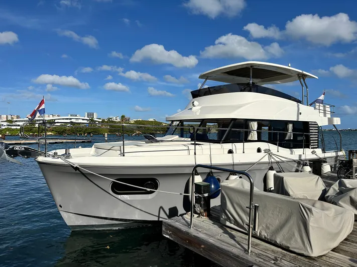 Warawara Yacht Photos Pics 