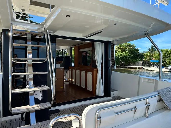 Warawara Yacht Photos Pics 