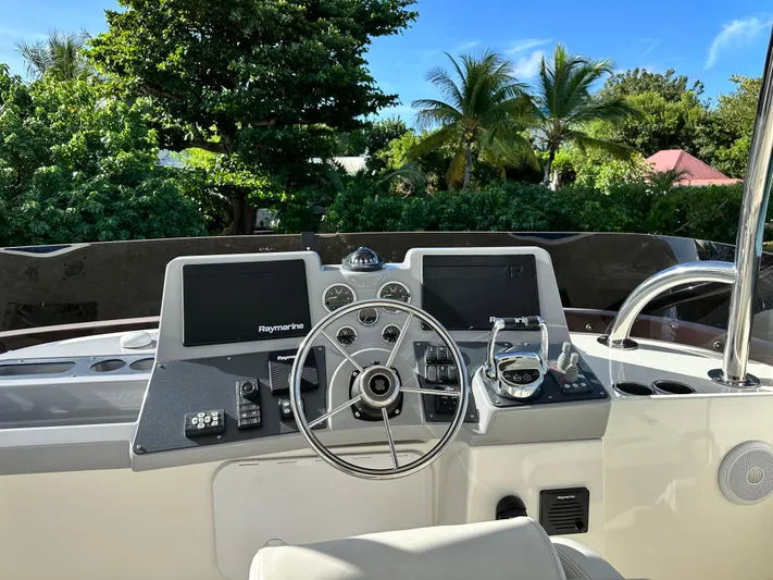 Warawara Yacht Photos Pics 