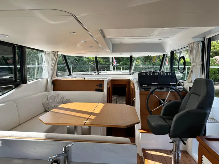 Warawara Yacht Photos Pics 