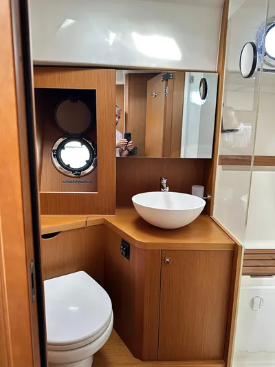 Warawara Yacht Photos Pics 