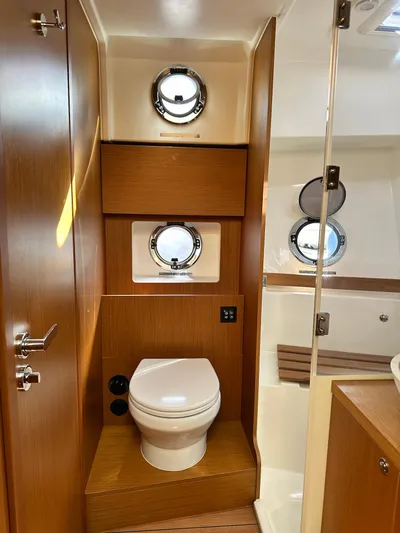 Warawara Yacht Photos Pics 