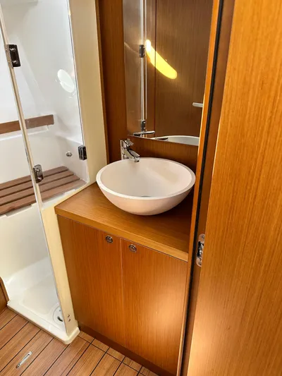 Warawara Yacht Photos Pics 