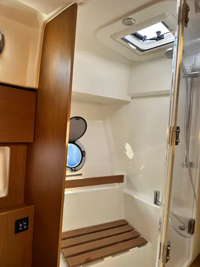 Warawara Yacht Photos Pics 