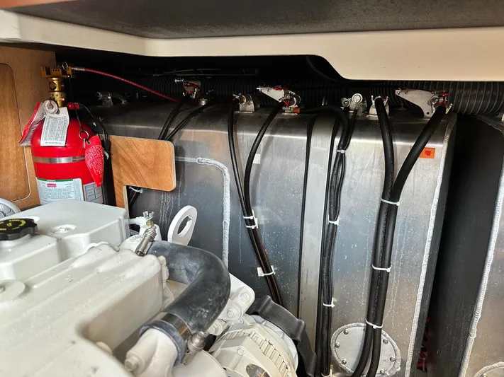 Warawara Yacht Photos Pics 