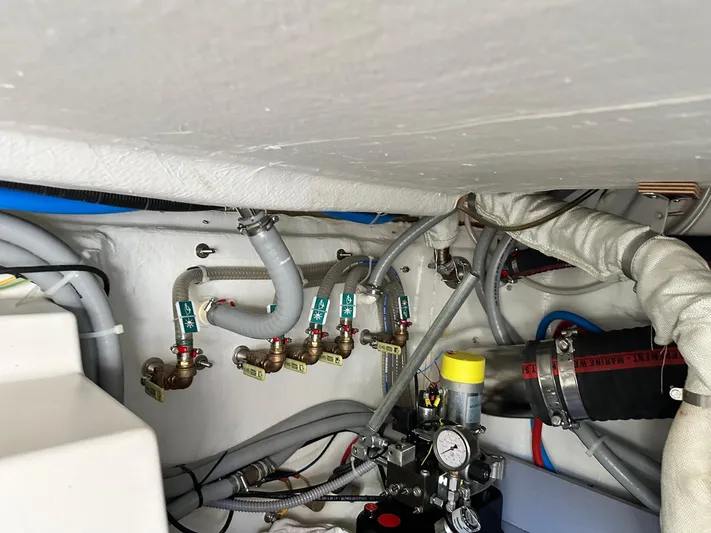 Warawara Yacht Photos Pics 