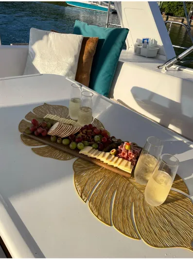 Vita Yacht Photos Pics 