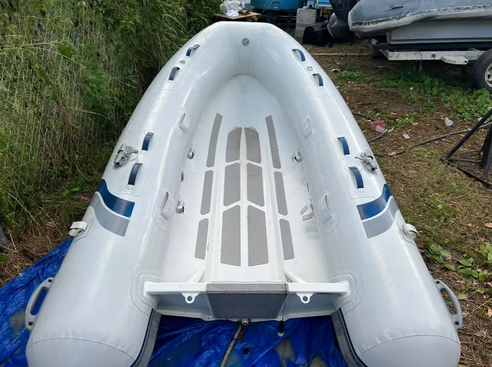 Vita Yacht Photos Pics 