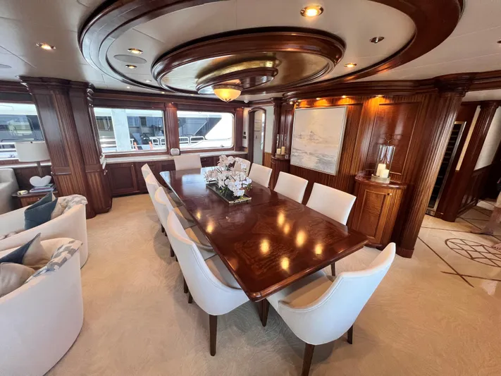 Miss Stephanie Yacht Photos Pics Luxurious dining area on a 2004 Richmond Yachts Semi-Displacement yacht.