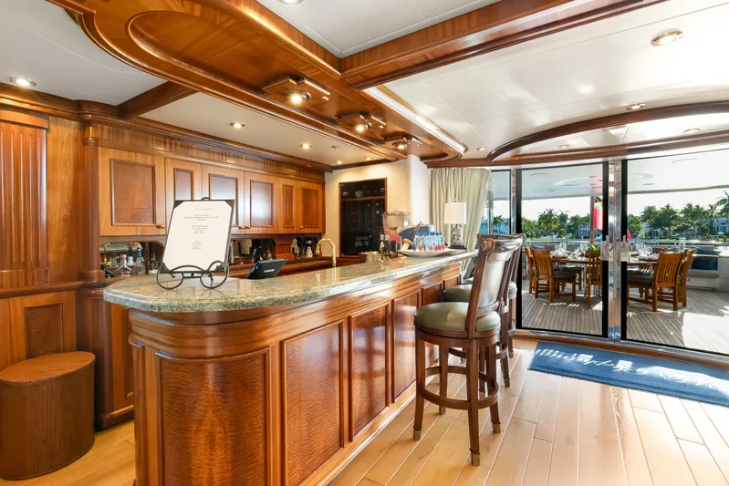 Miss Stephanie Yacht Photos Pics Luxurious Richmond Yachts 2004 interior with elegant wooden bar and dining area.