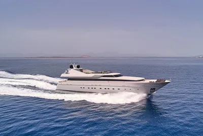 Cantieri di Pisa Akhir 38