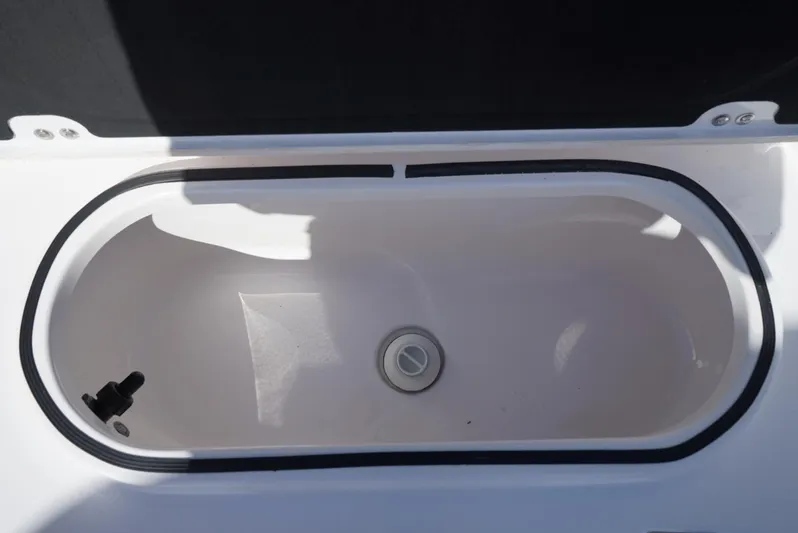  Yacht Photos Pics Livewell compartment on 2025 Sea Fox 282 Hybrid LT boat.