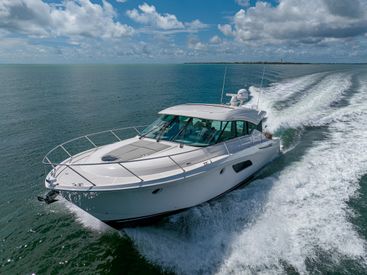 2019 53' Tiara Yachts-53 Sanibel, FL, US