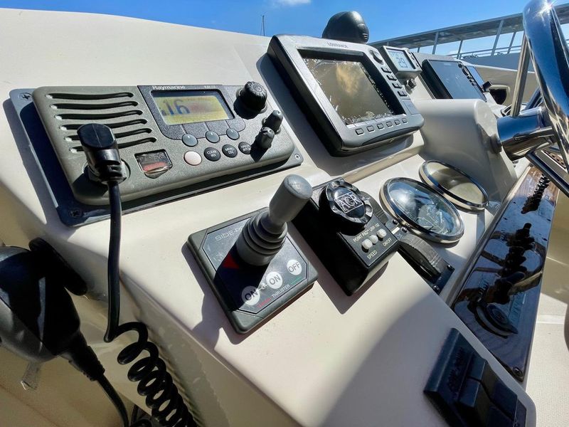 2007 Mainship 400 Trawler