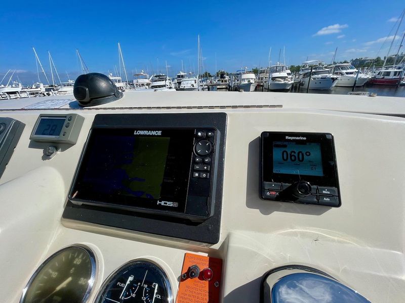 2007 Mainship 400 Trawler