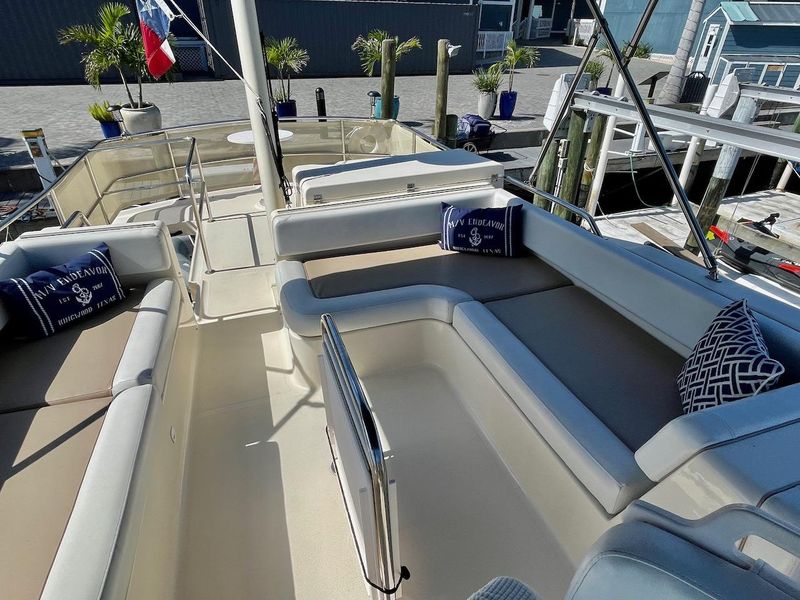 2007 Mainship 400 Trawler