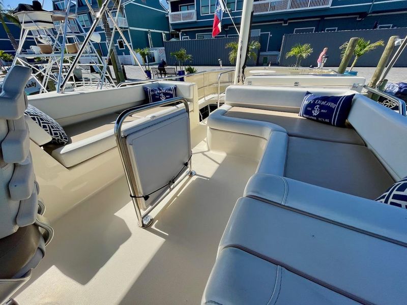 2007 Mainship 400 Trawler