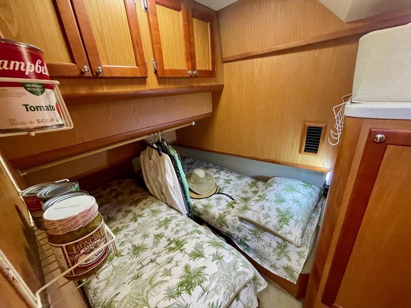 2007 Mainship 400 Trawler