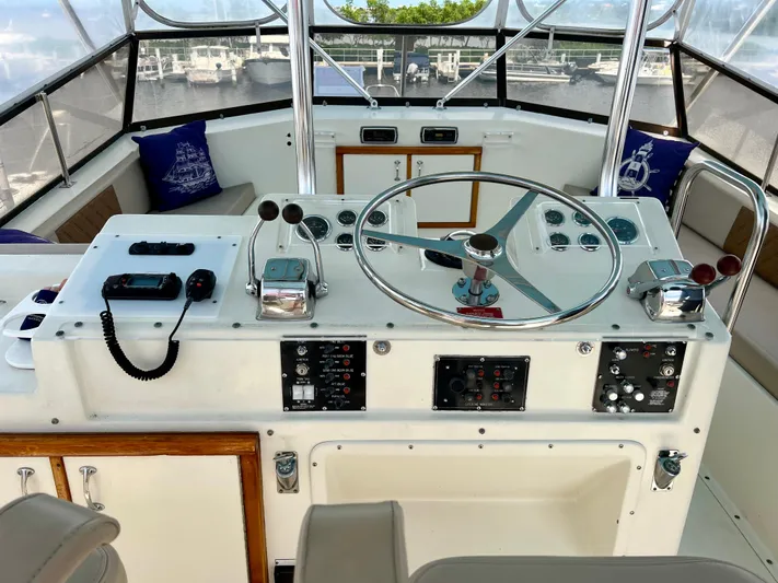 Golden Olive Yacht Photos Pics 