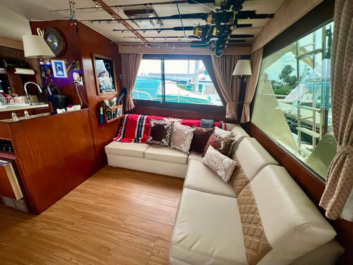 Golden Olive Yacht Photos Pics 