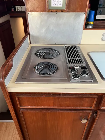 Golden Olive Yacht Photos Pics 