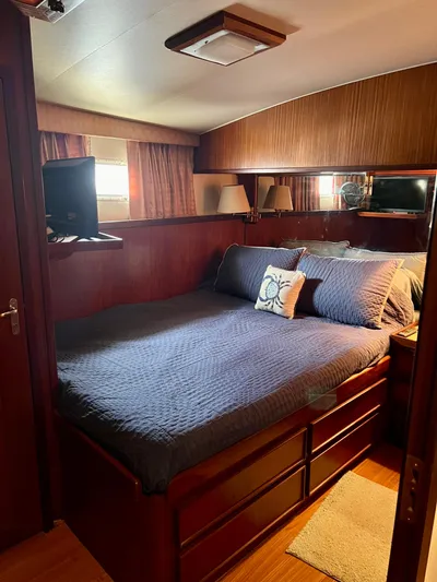 Golden Olive Yacht Photos Pics 