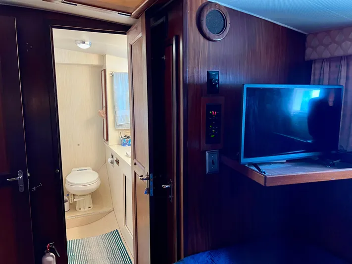 Golden Olive Yacht Photos Pics 