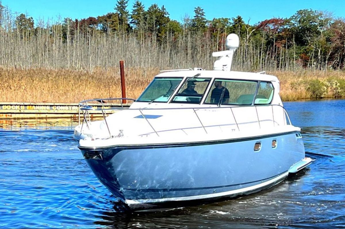 2006 Tiara Yachts 43 