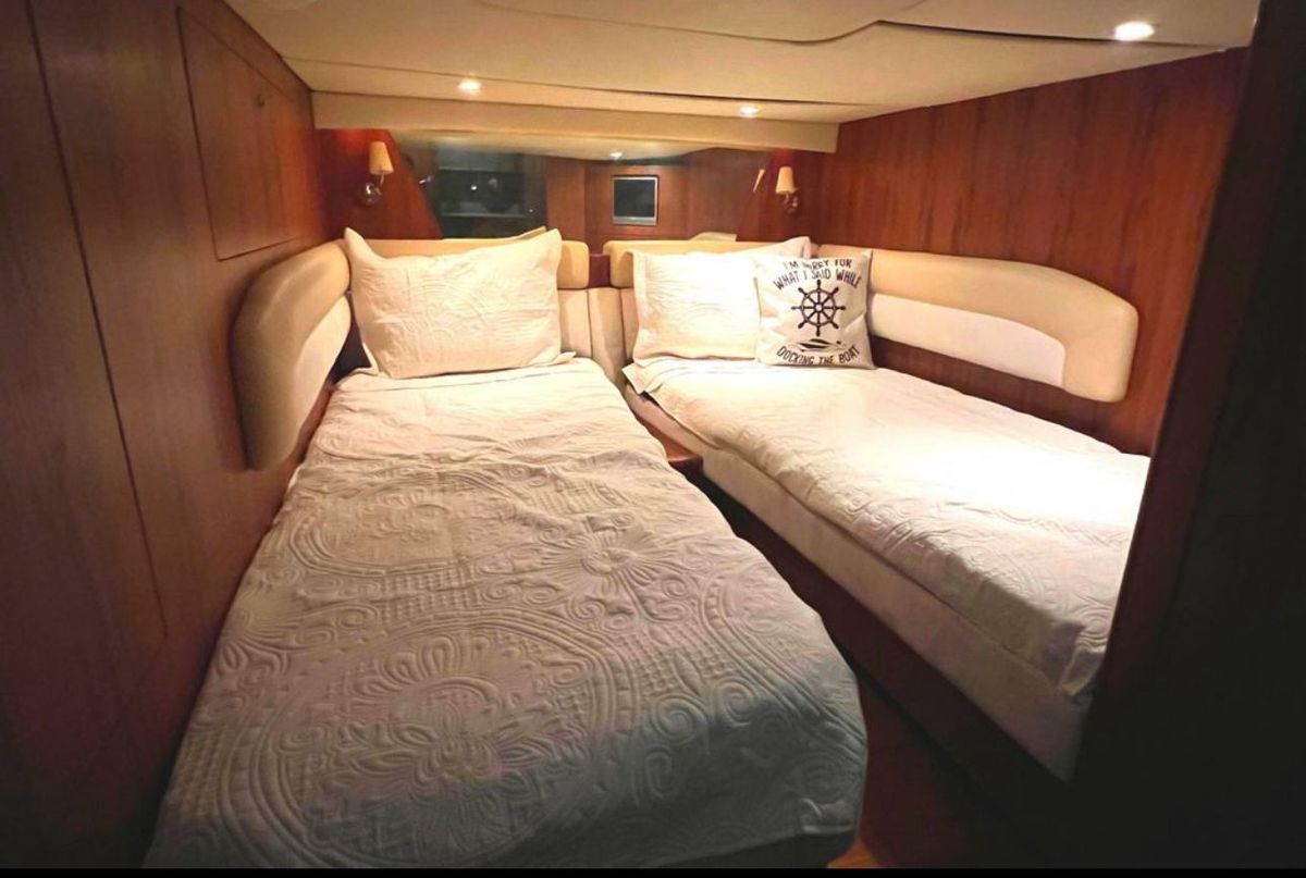 2006 Tiara Yachts 43 