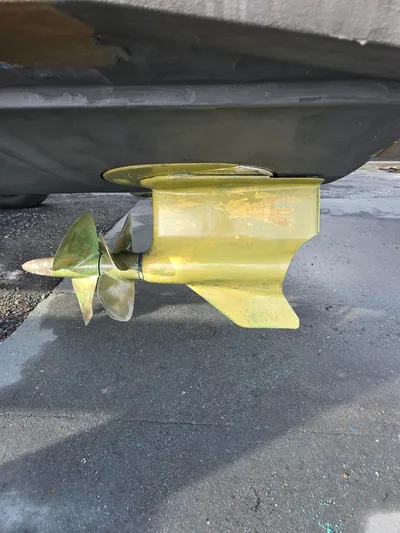 Relentless Yacht Photos Pics 