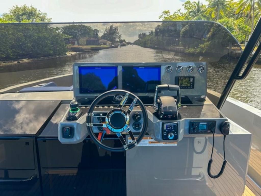 2023 De Antonio Yachts 42 