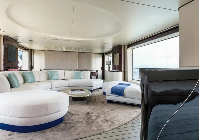 Dyamond Yacht Photos Pics 