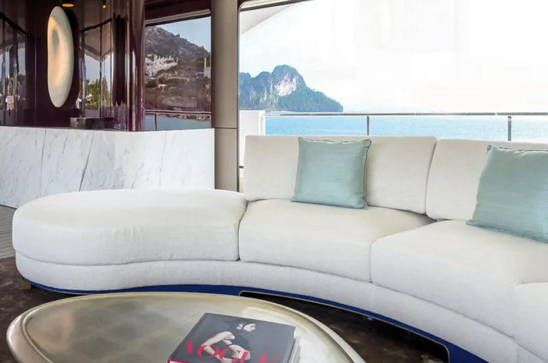 Dyamond Yacht Photos Pics 