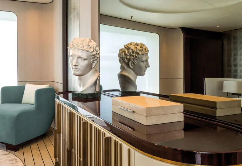 Dyamond Yacht Photos Pics 