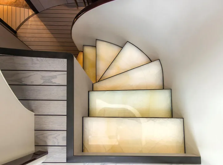 Dyamond Yacht Photos Pics 