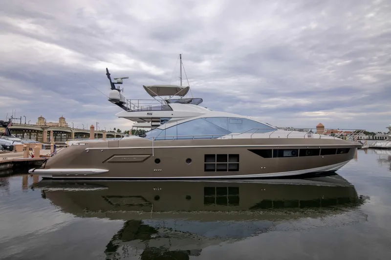 Triple Play Yacht Photos Pics Azimut 70 Triple Play - Profile