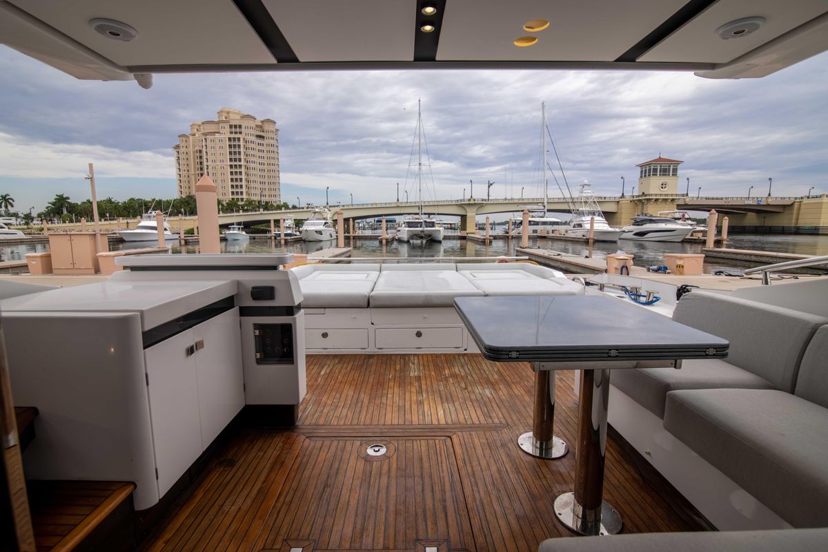 2019 Azimut 70 