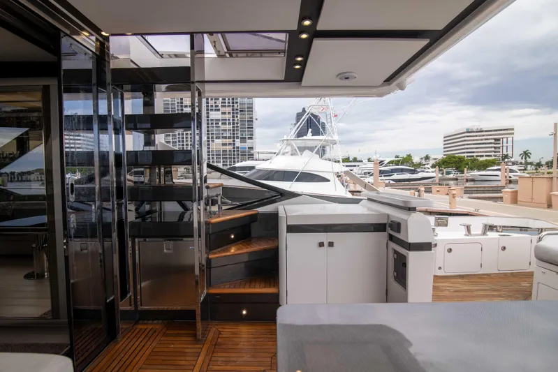 Triple Play Yacht Photos Pics Azimut 70 Triple Play -