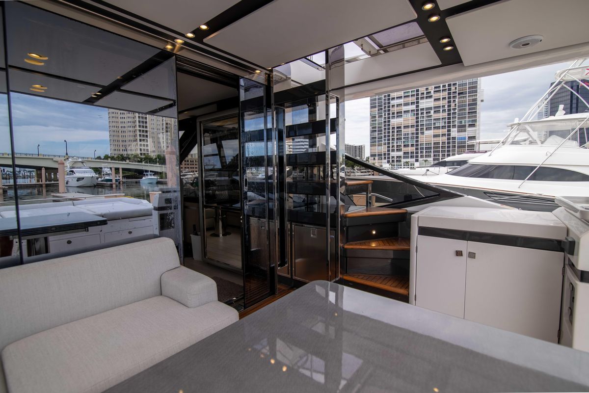 2019 Azimut 70 