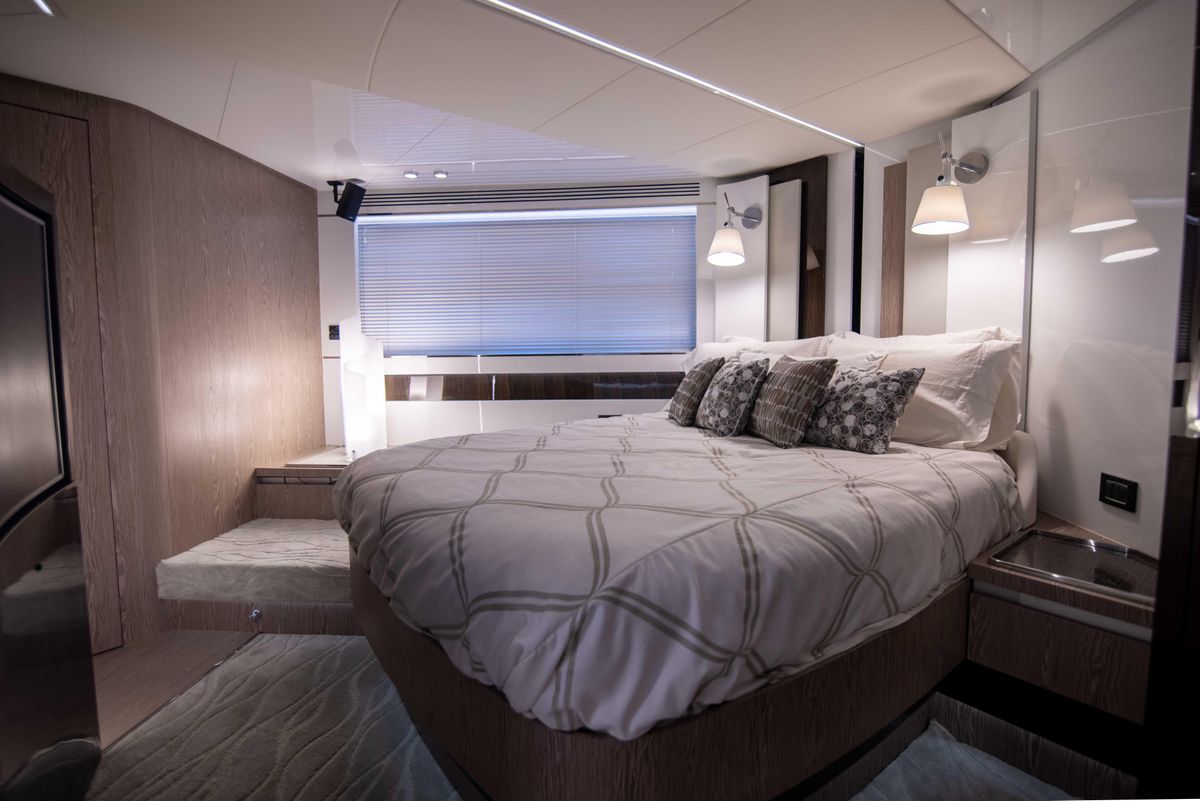 2019 Azimut 70 