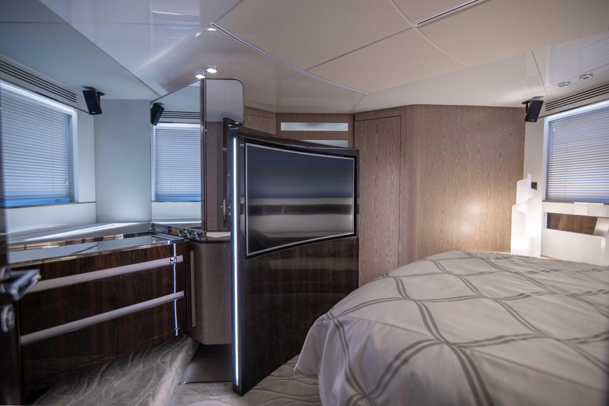 2019 Azimut 70 