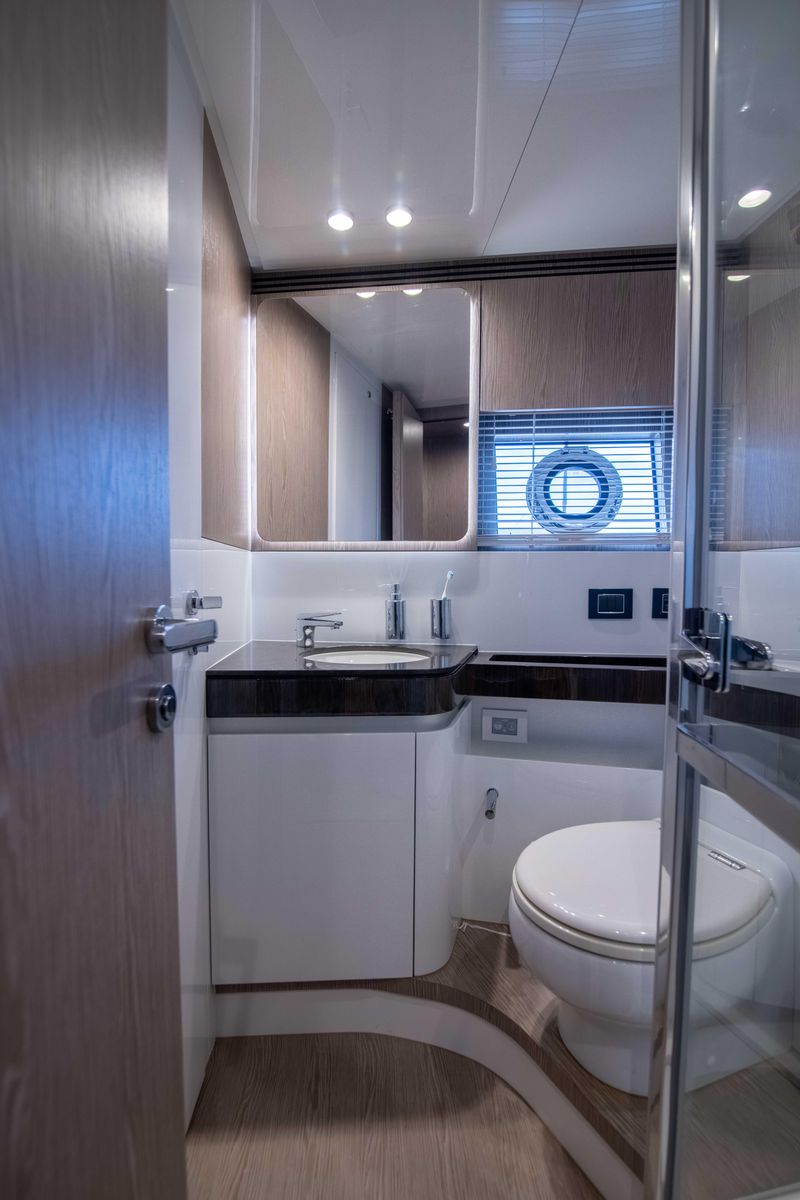 2019 Azimut 70 