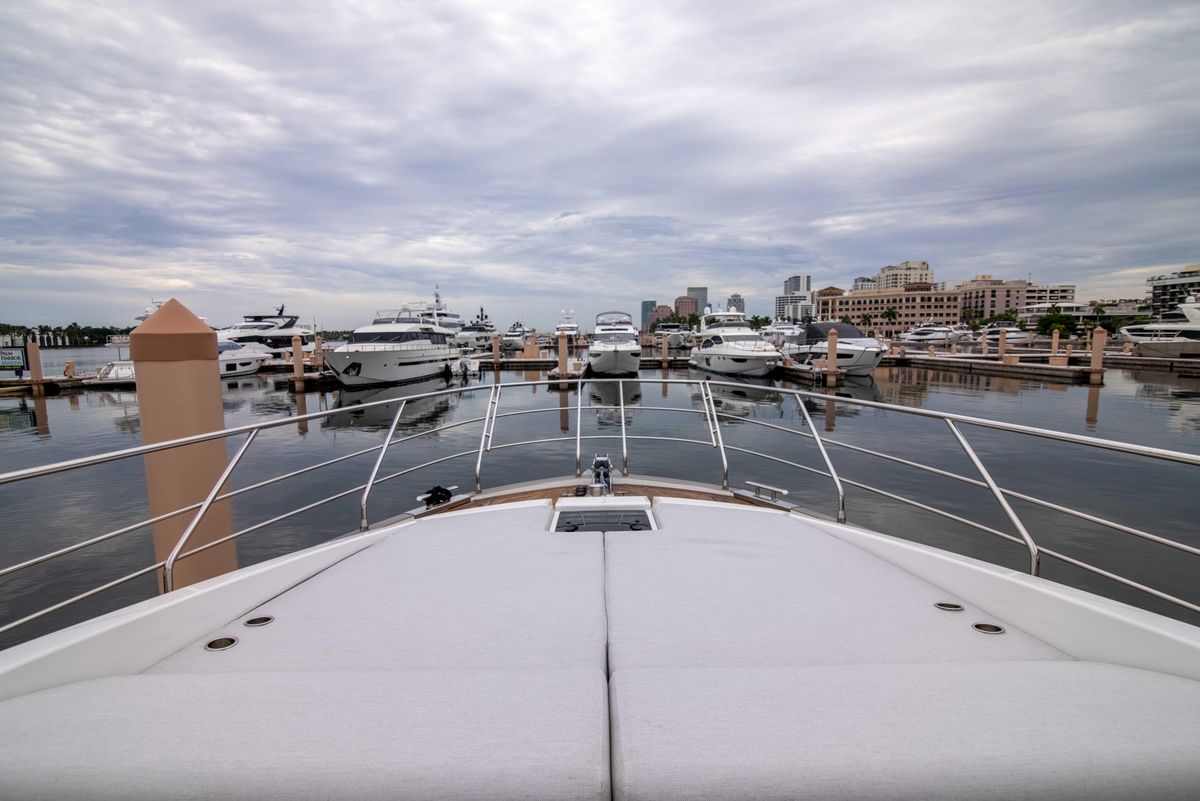 2019 Azimut 70 