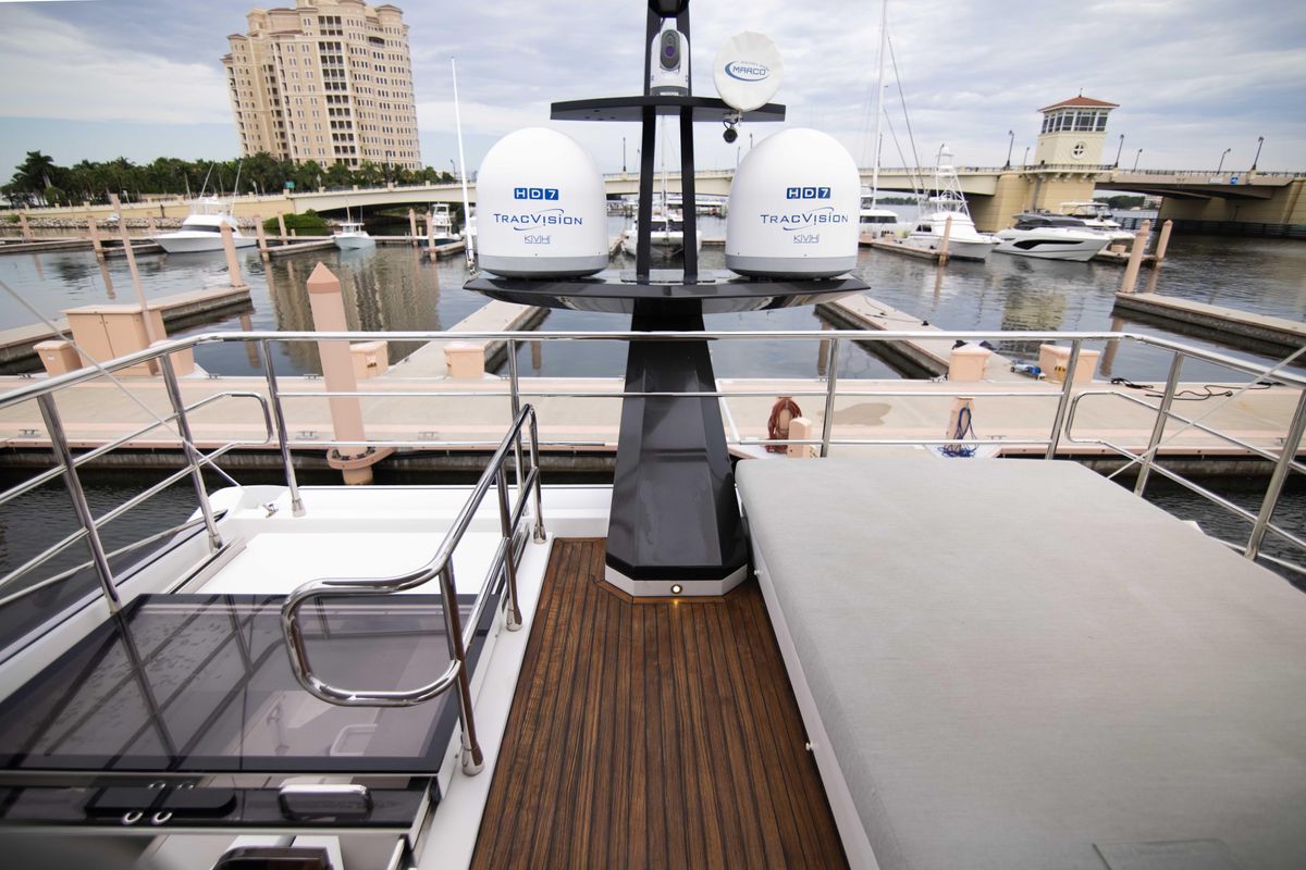 2019 Azimut 70 