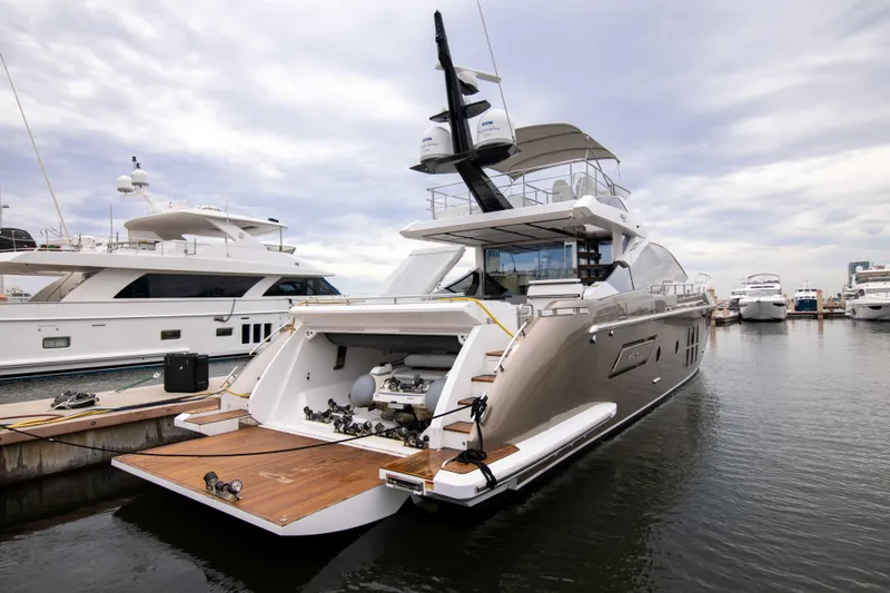 Triple Play Yacht Photos Pics Azimut 70 Triple Play -