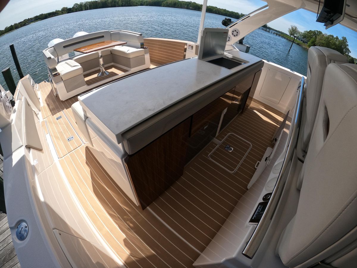 2024 Tiara Yachts 43 