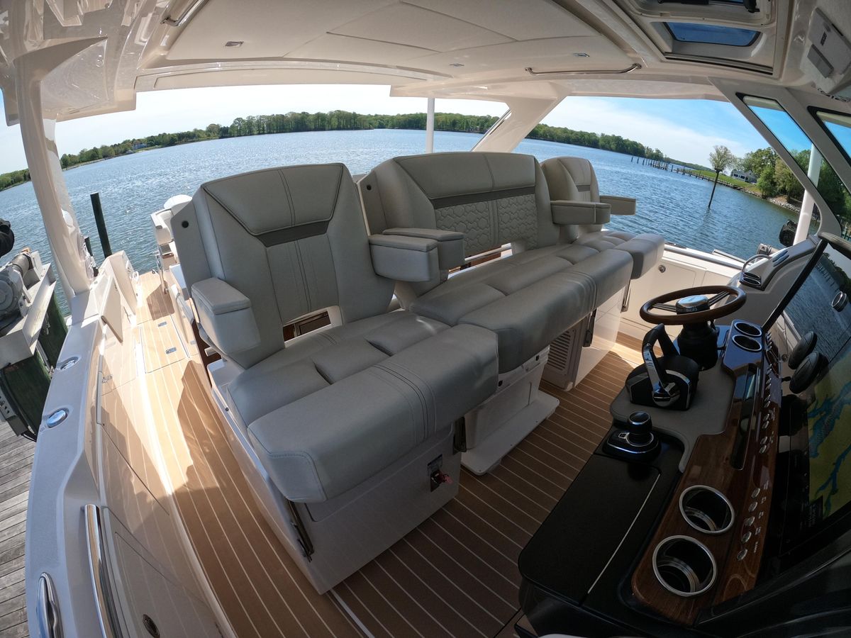 2024 Tiara Yachts 43 