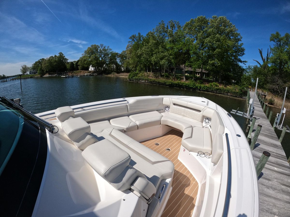 2024 Tiara Yachts 43 