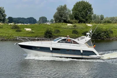 2011 Fairline Targa 38